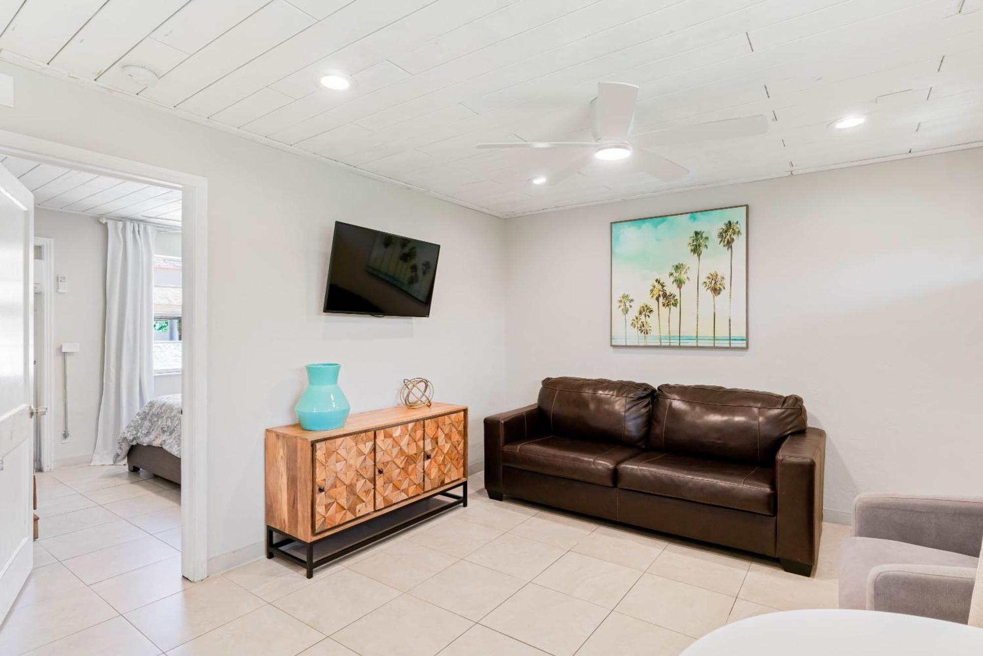 Beachside Retreat W Heated Pool 세인트피트비치 외부 사진